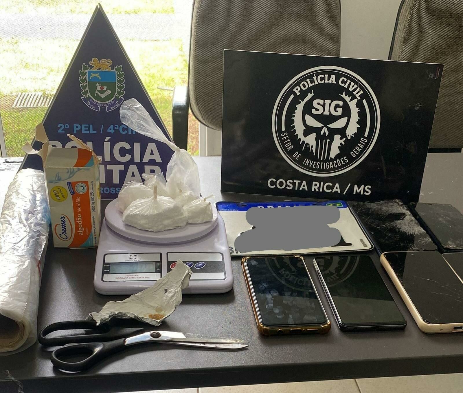Imagem de compartilhamento para o artigo Família do crime: mãe e filho são presos em megaoperação contra tráfico de drogas em Costa Rica da MS Todo dia